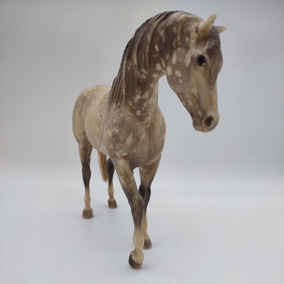 Traditional Breyer Foundation Horse #85 Azteca Wild Dapple Gray Stallion Vintage - Picture 1 of 7